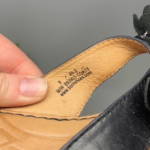 BORN Women's Sz 9 Kornelia Black Leather Flowers Sandals Thong Flip Flops Shoes - Picture 9 of 11